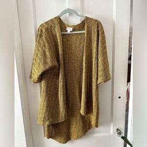 Lindsay LuLaRoe Kimono!  Great Gold color. Small, but stretch to it!